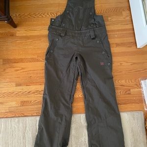 DC Snowboard Pants or Ski Pants